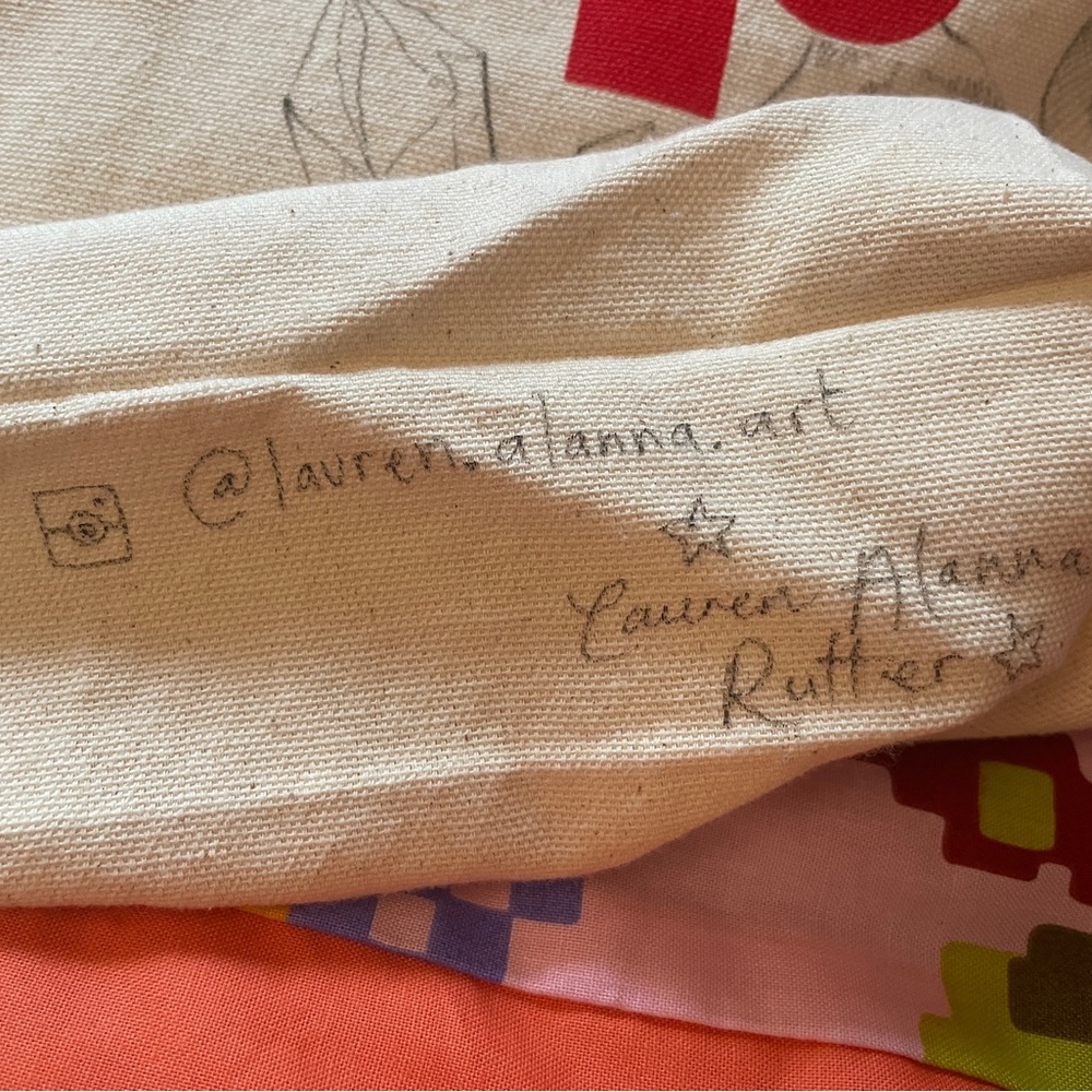 Customized hand-illustrated canvas depop logo tote - Picture 5 of 5